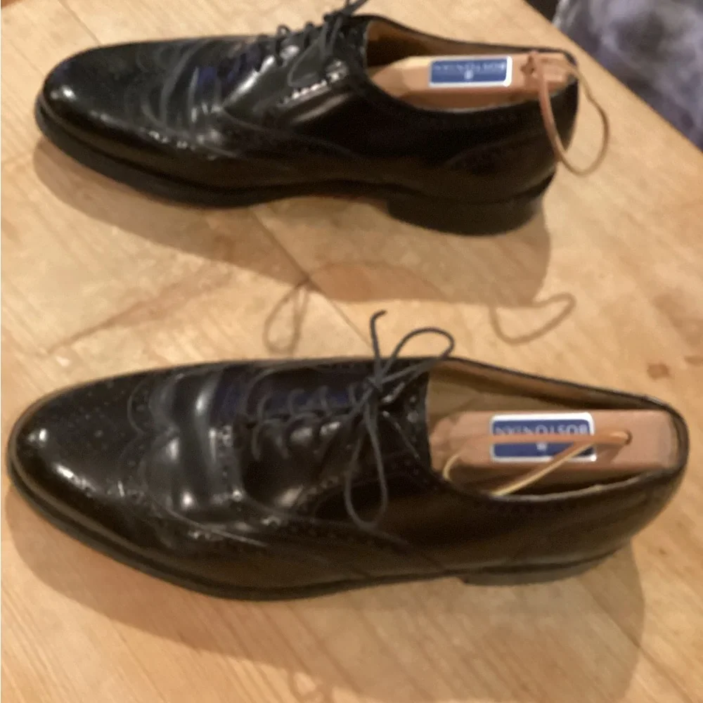 Bostonian Classic Wing Tip Black Leather - Picture 4 of 8